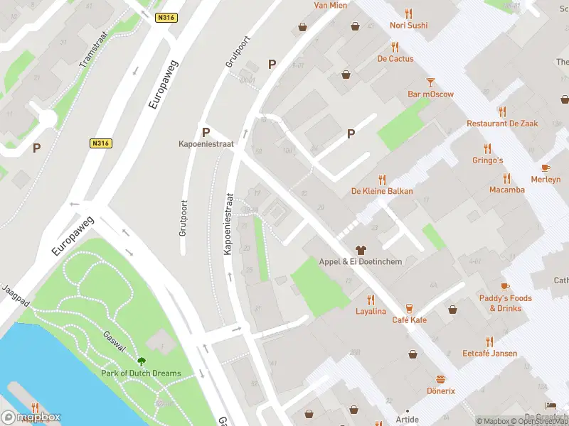 Brandweer met gepaste spoed naar de Kapoeniestraat in Doetinchem vanwege afgaan automatisch brandalarm