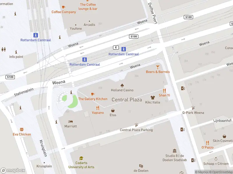 Ambulance met grote spoed naar de Weena in Rotterdam