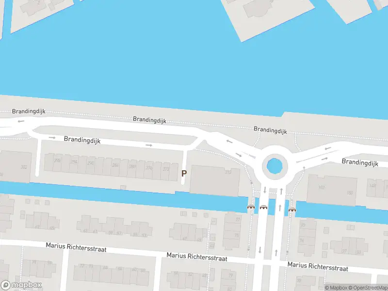 Ambulance met grote spoed naar de Brandingdijk in Rotterdam