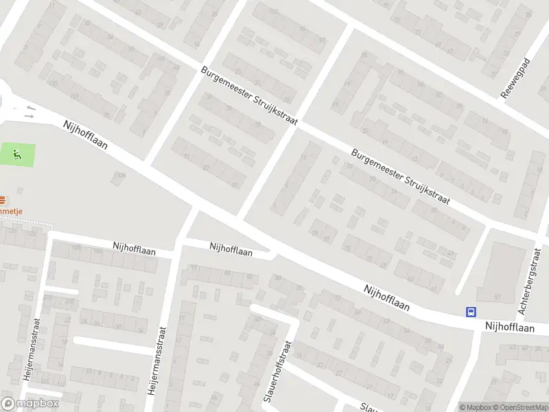 Ambulance met grote spoed naar de Burgemeester van Dorsserstraat in Dordrecht