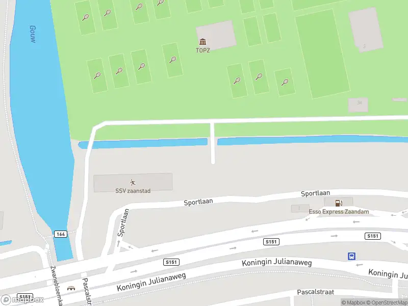 Ambulance met gepaste spoed naar de Sportlaan in Zaandam