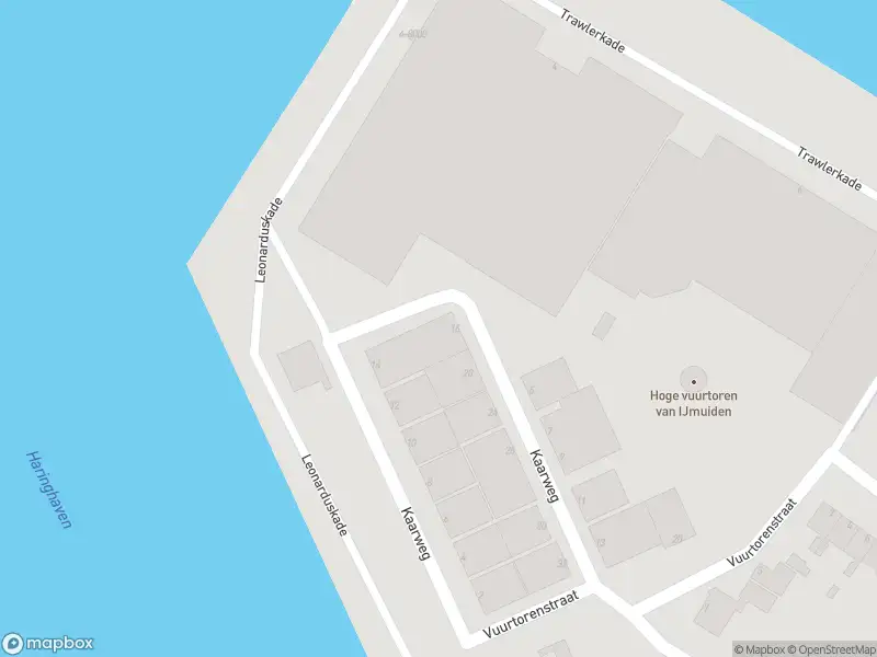 Ambulance met grote spoed naar de Havenkade in IJmuiden