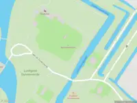 Ambulance met gepaste spoed naar de Laan van Duivenvoorde in Voorschoten