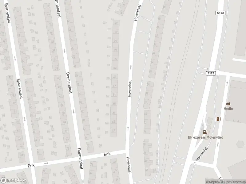 Ambulance met grote spoed naar de Hovendaal in Rotterdam