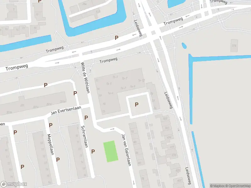 Ambulance met grote spoed naar de Witte de Withlaan in Voorschoten