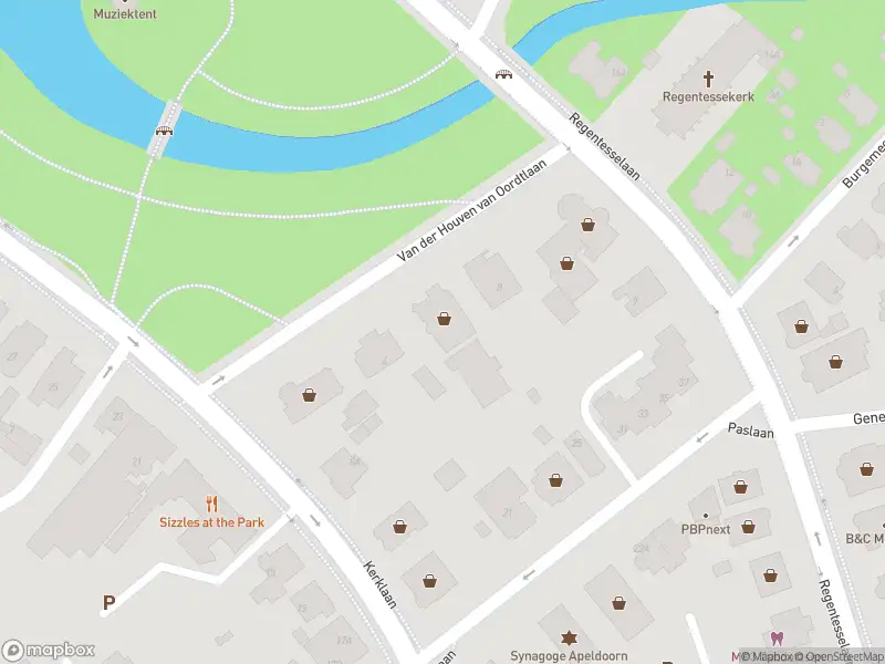 112 melding Brandweer met gepaste spoed naar de Van der Houven van Oordtlaan in Apeldoorn vanwege stormschade