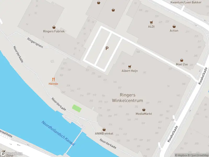 Ambulance met gepaste spoed naar de Noorderkade in Alkmaar