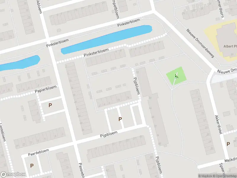 Ambulance met grote spoed naar de Pijpbloem in Rotterdam