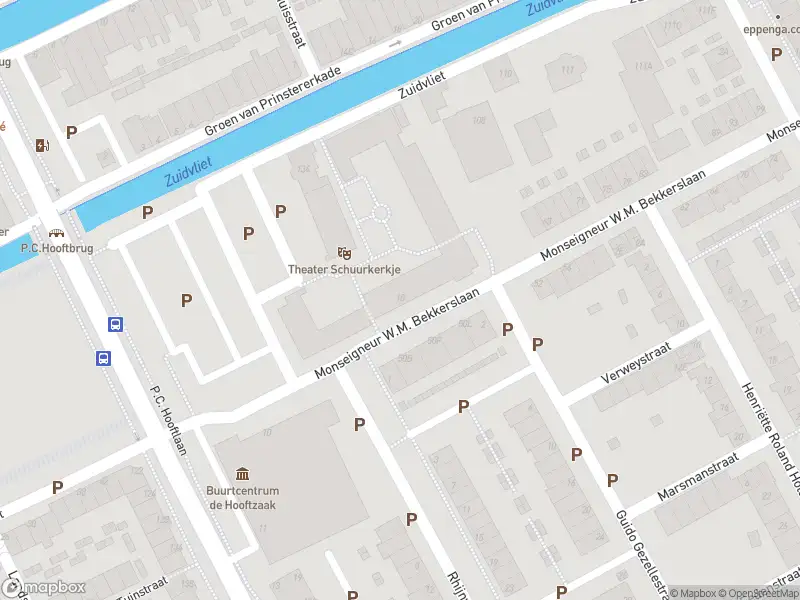 Ambulance met grote spoed naar de Schuurhof in Maassluis