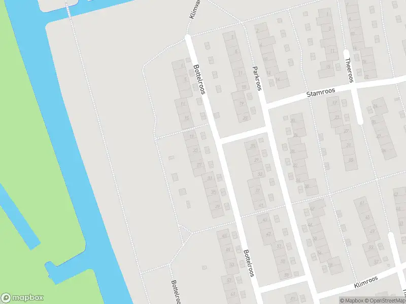 Ambulance met gepaste spoed naar de Bottelroos in Rotterdam