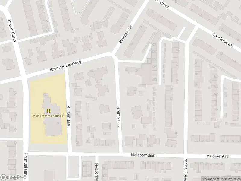 Ambulance met gepaste spoed naar de Bremstraat in Dordrecht