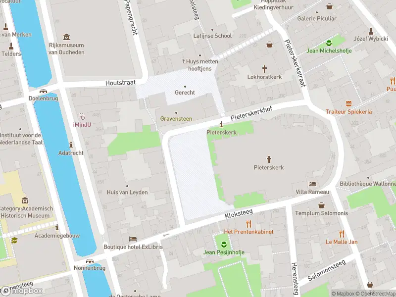 Ambulance met gepaste spoed naar de Pelikaanhof in Leiden