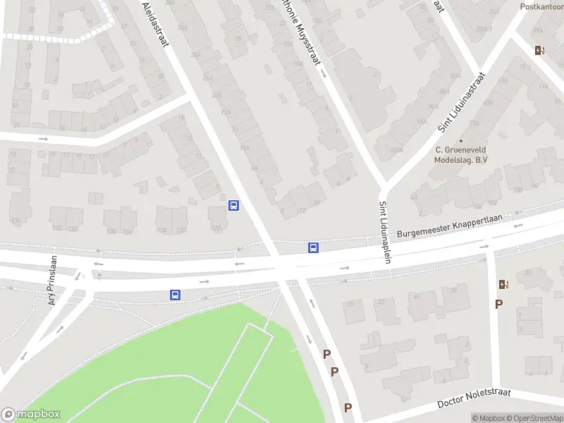 Ambulance met grote spoed naar de Aleidastraat in Schiedam