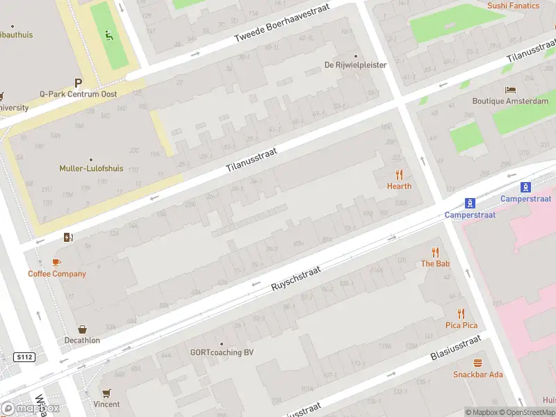 Ambulance met gepaste spoed naar de Tweede Boerhaavestraat in Amsterdam