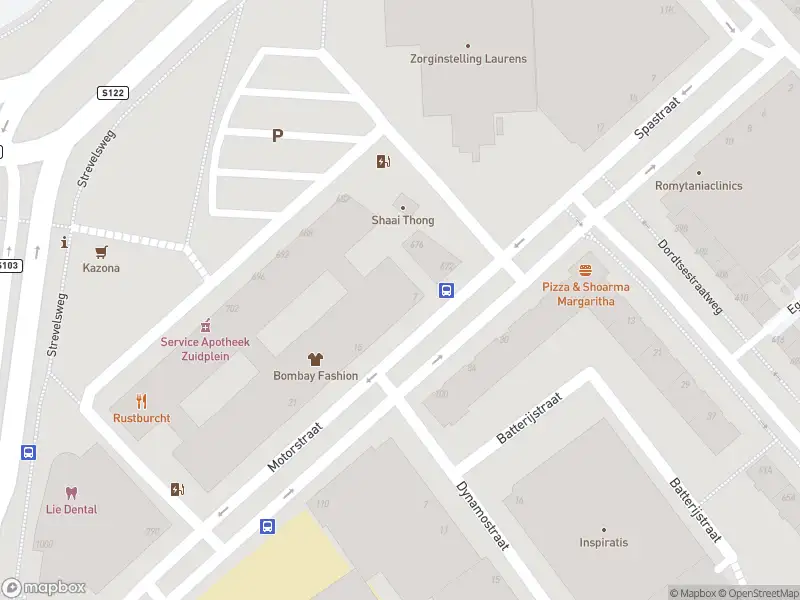 Ambulance met grote spoed naar de Motorstraat in Rotterdam