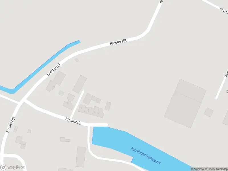 Ambulance met grote spoed naar de Kiesterzijl in Franeker