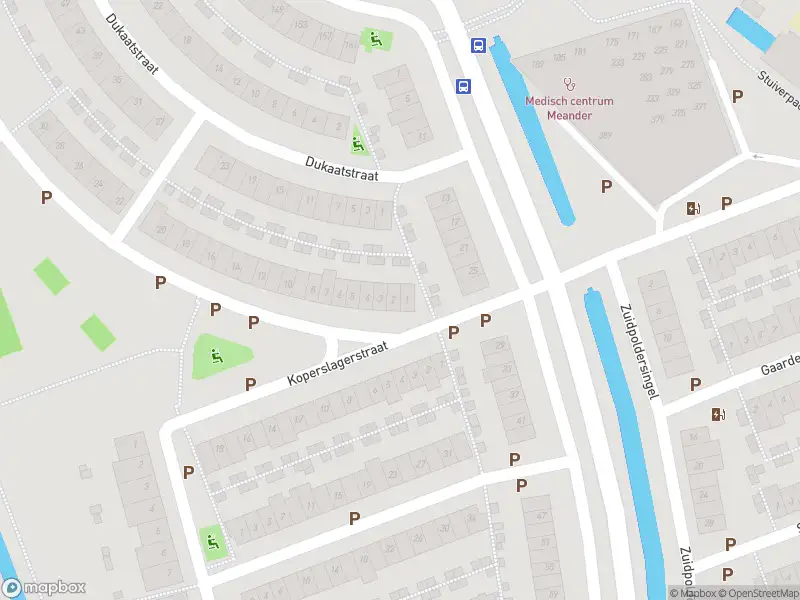 Brandweer met gepaste spoed naar de Pondstraat in Delfgauw