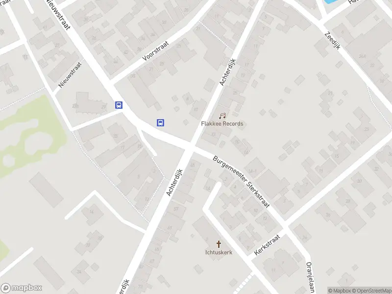 Ambulance met gepaste spoed naar de Achterdijk in Stad aan 't Haringvliet