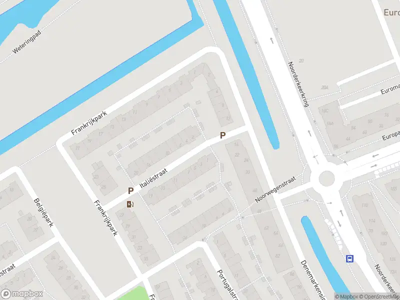 Ambulance met gepaste spoed naar de Italiëstraat in Alphen aan den Rijn