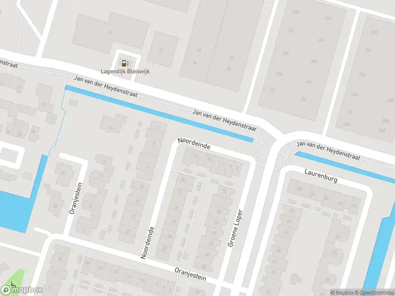 Ambulance met grote spoed naar de Noordeinde in Bleiswijk