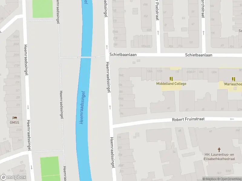 Ambulance met gepaste spoed naar de Heemraadssingel in Rotterdam