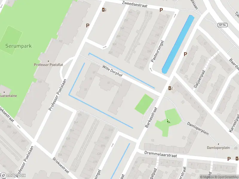 Ambulance met grote spoed naar de Witte Dorphof in Rotterdam