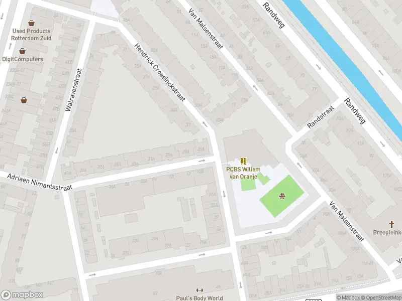 Ambulance met grote spoed naar de Adriaen Nimantsstraat in Rotterdam