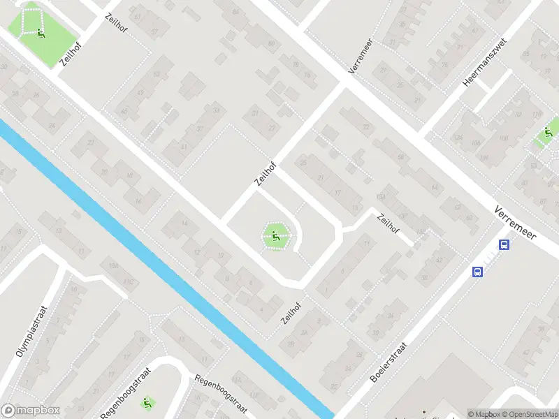 Ambulance met grote spoed naar de Regenboogstraat in Rijsenhout