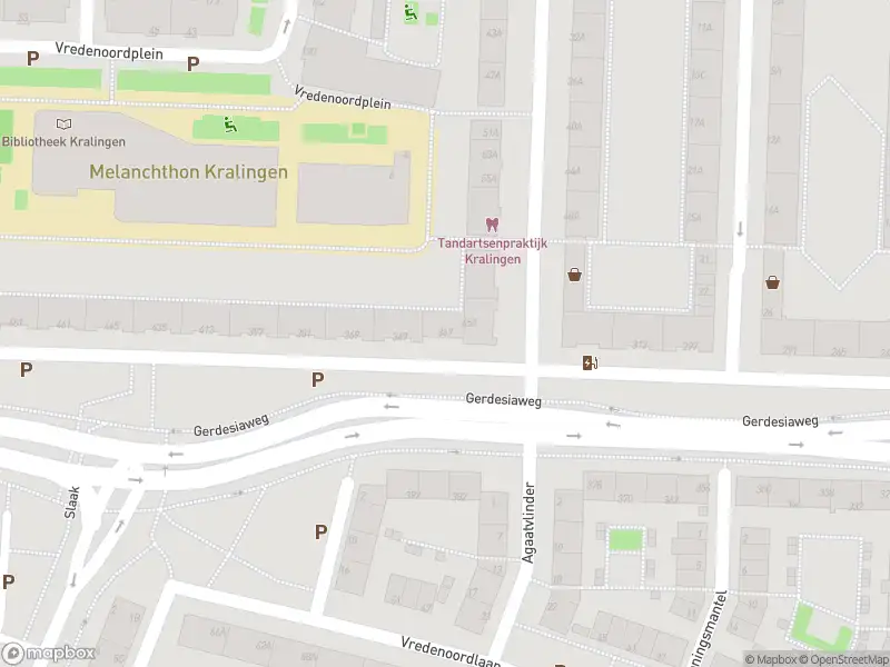 Ambulance met gepaste spoed naar de Gerdesiaweg in Rotterdam