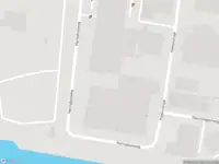 Ambulance met grote spoed naar de Haringbuisweg in Vlaardingen