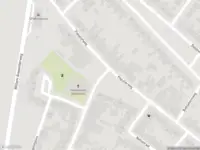 Brandweer met gepaste spoed naar de Populierweg in Maastricht vanwege een buitenbrand