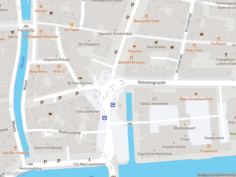 Brandweer met grote spoed naar de Ritsumastraat in Leeuwarden