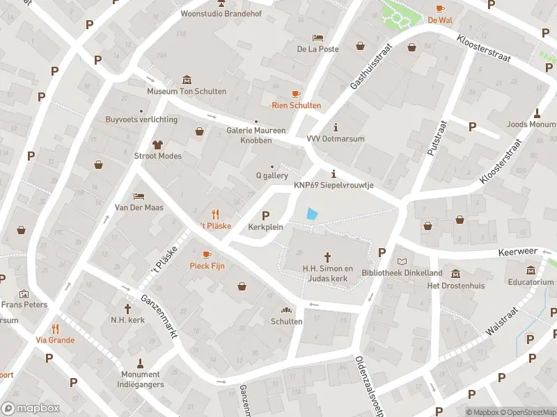 Politie naar de Marktstraat in Ootmarsum