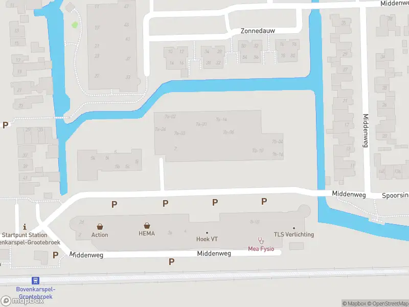 Ambulance met gepaste spoed naar de Middenweg in Bovenkarspel