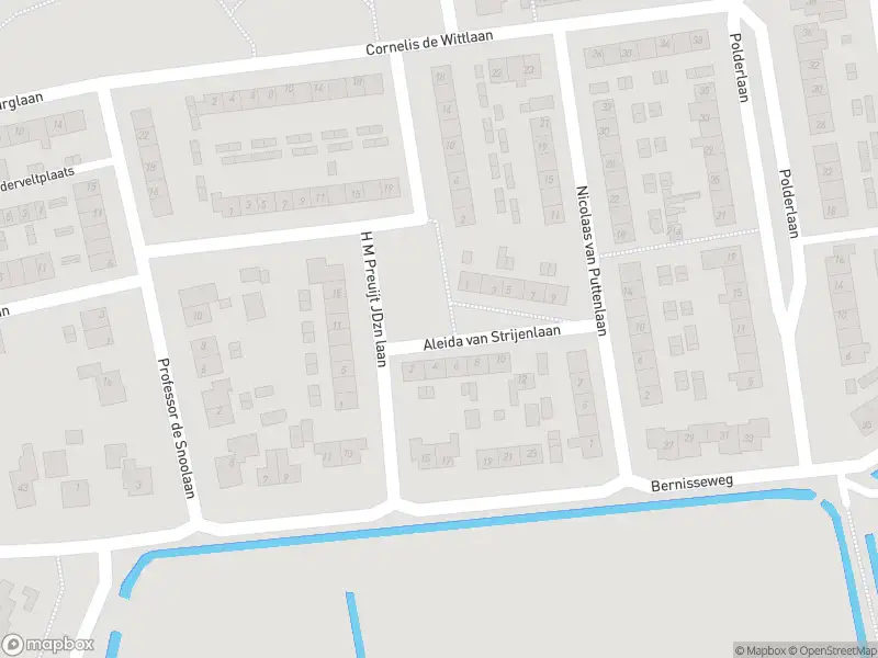 Ambulance met grote spoed naar de Aleida van Strijenlaan in Geervliet