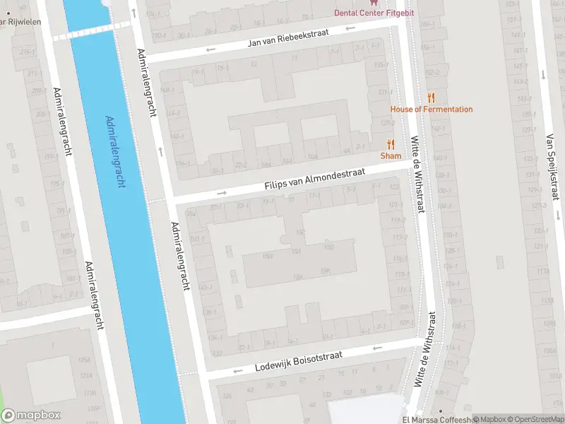 Brandweer met grote spoed naar de Lodewijk Boisotstraat in Amsterdam