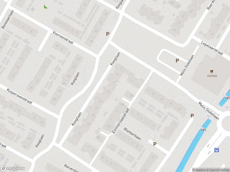 Ambulance met grote spoed naar de Benesserlaan in Uitgeest