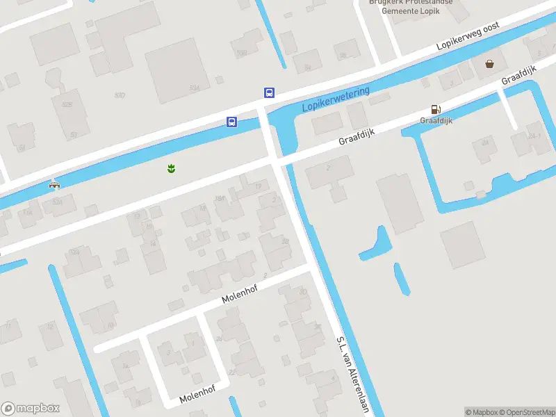 Ambulance met gepaste spoed naar de S L van Alterenlaan in Lopik