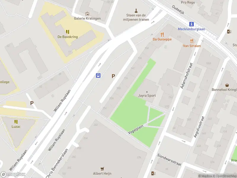 Ambulance naar de Chris Bennekerslaan in Rotterdam