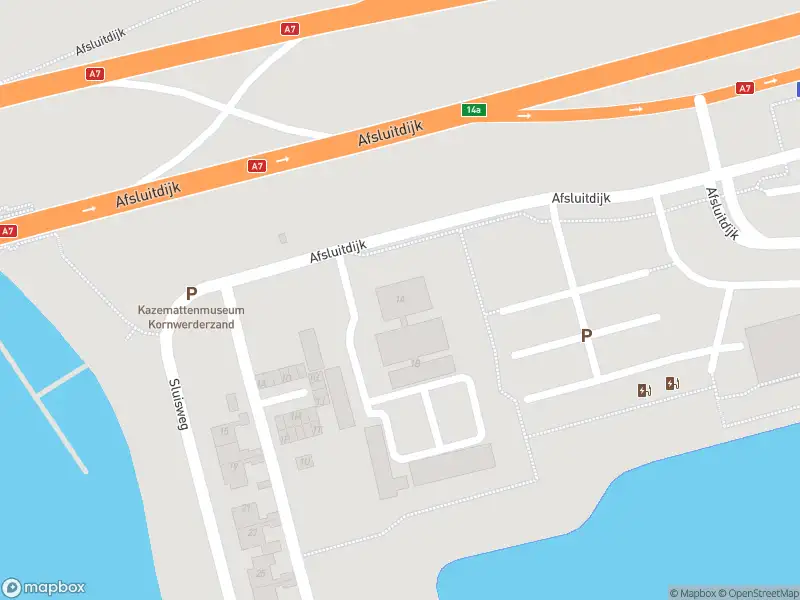 Brandweer met gepaste spoed naar de Afsluitdijk in Kornwerderzand vanwege een liftopsluiting