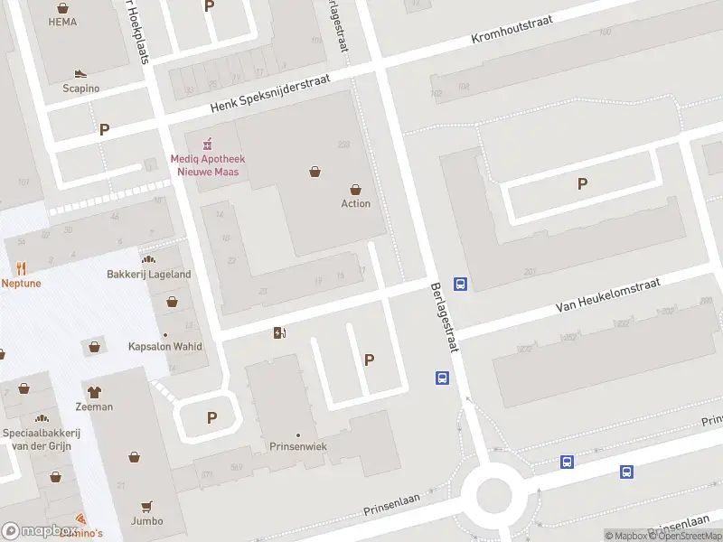 Ambulance met grote spoed naar de Kurt Callostraat in Rotterdam