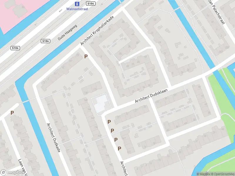 Ambulance met grote spoed naar de Architect de Bazelstraat in 's-Gravenhage