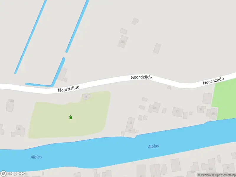 Ambulance met gepaste spoed naar de Noordzijde in Oud-Alblas