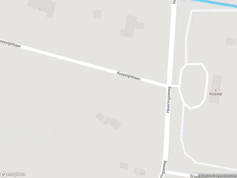 Ambulance met gepaste spoed naar de Heveringseweg in Oostvoorne