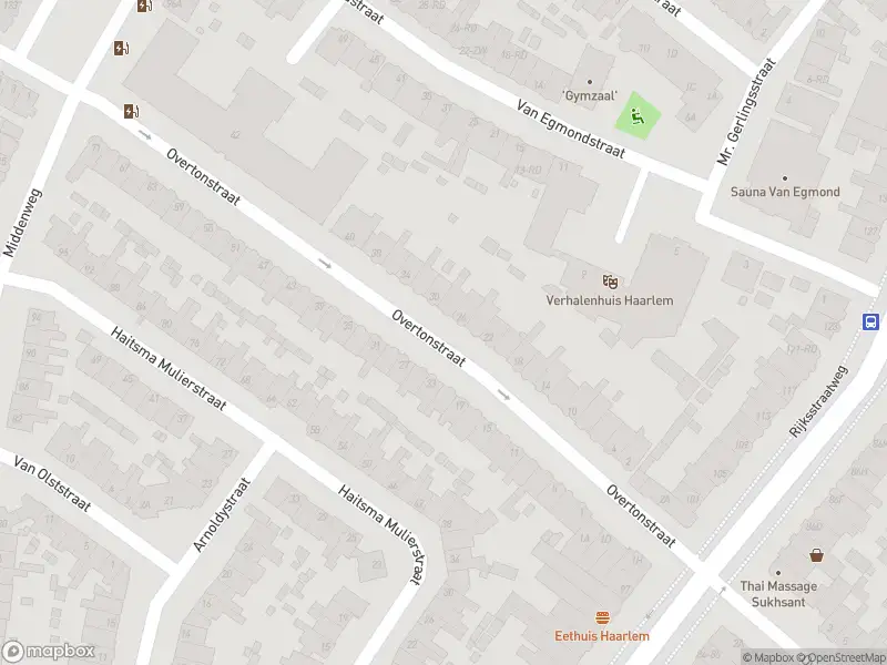 Ambulance met gepaste spoed naar de Overtonstraat in Haarlem