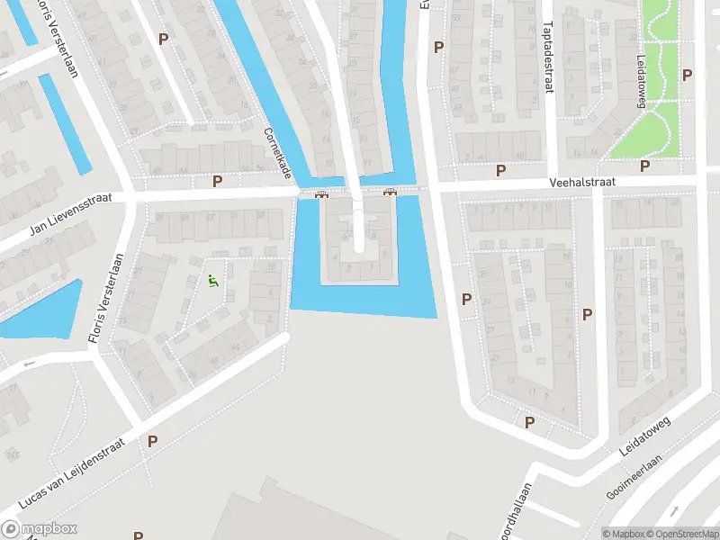 Ambulance met gepaste spoed naar de Lebeauhof in Leiden