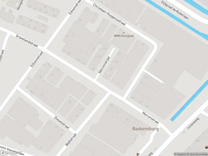 Ambulance met gepaste spoed naar de Marconistraat in Volendam