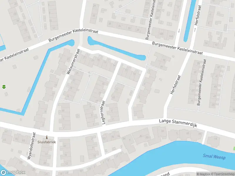 Ambulance met grote spoed naar de Seizoenenhof in Amsterdam