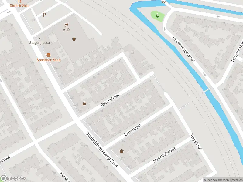 Ambulance met gepaste spoed naar de Rozenstraat in Dordrecht