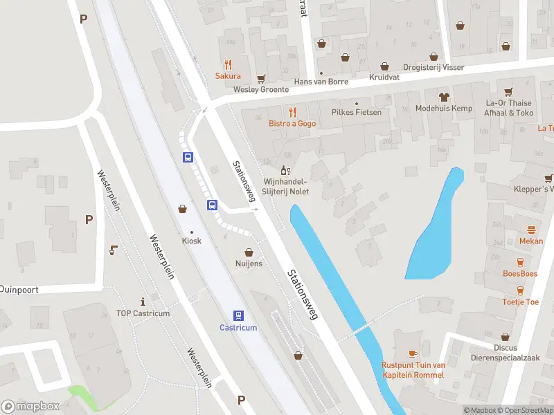 Ambulance met grote spoed naar de Stationsweg in Castricum